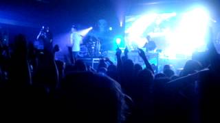 Watch Hilltop Hoods Lights Out video