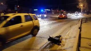 Видео Авария Магнитогорск Пересечение ул. Советской и Комсомольской 02.01.2018 от Александр Шадрин, Комсомольская улица, Магнитогорск, Россия