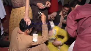 VERY HOT GARAM MUJRA WEDDING DANCE PARTY YouTube VERY HOT GARAM MUJRA WEDDING DANCE PARTY YouTube