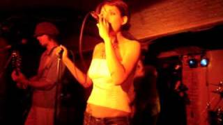 Watch Vanessa Petruo Cant Change It video