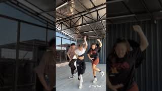 Cemre Solmaz Yeni Tik Tok Videosucemre Nasıl Dans Ediyor Oylayin?