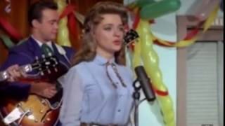 Watch Connie Smith Nobody But A Fool would Love You video
