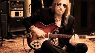 Watch Tom Petty Let Yourself Go video