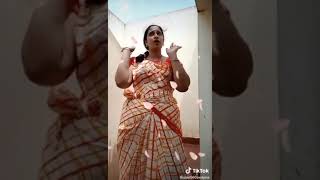 Andra Aunty tiktok dance