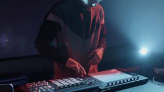 Lapalux - Live Session - Movement I, Ii & Iii - Make Money - Brainfeeder - Soundcheck.tv