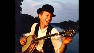 Watch John Hartford Tear Down The Grand Ole Opry video