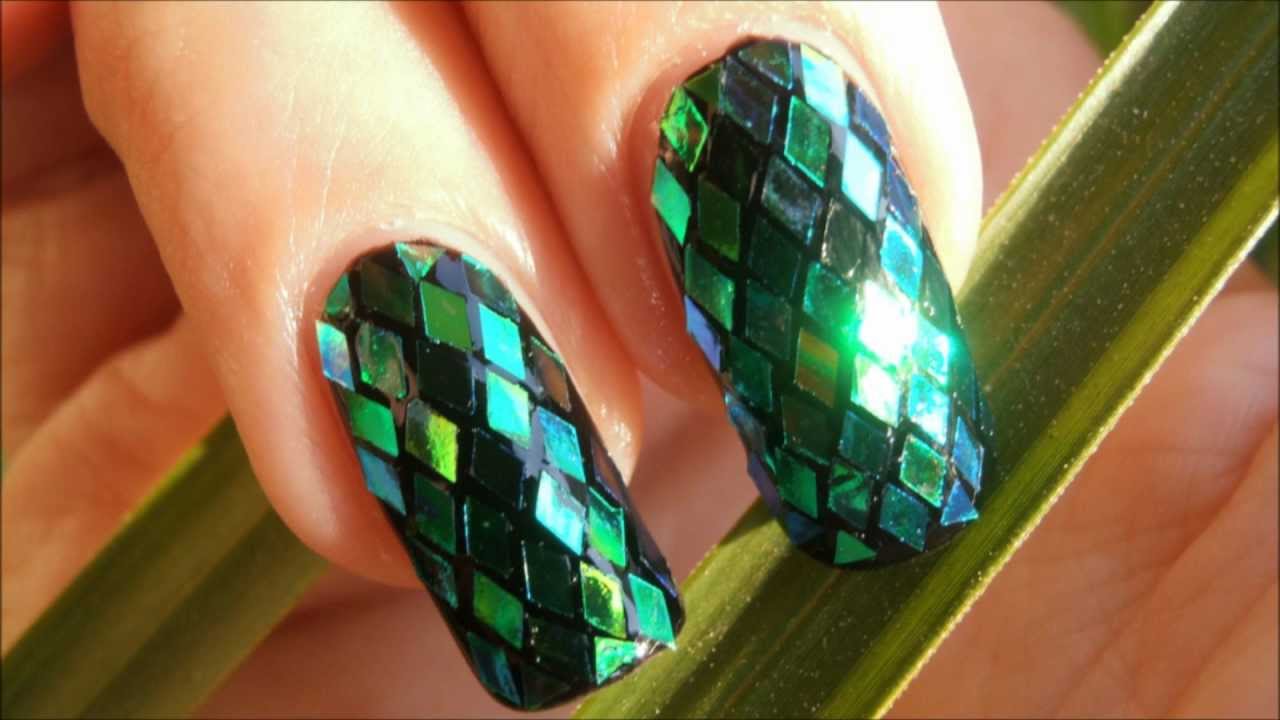 7. 20 Chic and Trendy Snake Print Nail Designs - wide 10