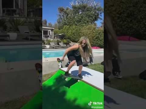 Building for @avrillavigne is live on our Youtube Channel ft @tonyhawk 🎶🛹🙌🏽✅