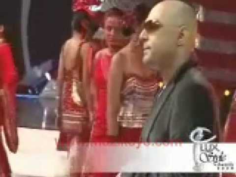 Ali Azmat Performing Na Re Na at LSA