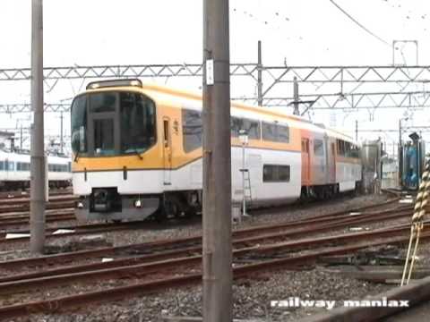 近鉄20000系「楽」洗車（2／2）