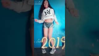 Linda Morrita Bailando
