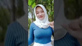 Tiktokers Monica Elisya Senyumanmu