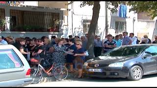 Percillet ne banesen e fundit cifti i ekzekutuar ne Shkoder | ABC News Albania Percillet ne banesen e fundit cifti i ekzekutuar ne Shkoder | ABC News Albania