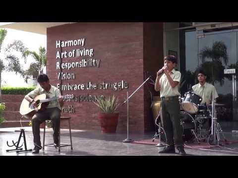 Lakshya ko har haal mein .. Live by KAMMPANNA band at Harvest...