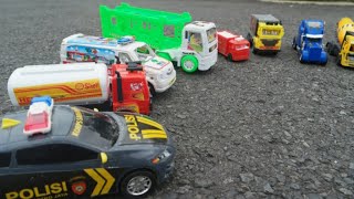 Mobil-Mobilan Dan Mobil Aslinya Mobil Ambulance Mobil Polisi Truk Tangki Mobil Pemadam