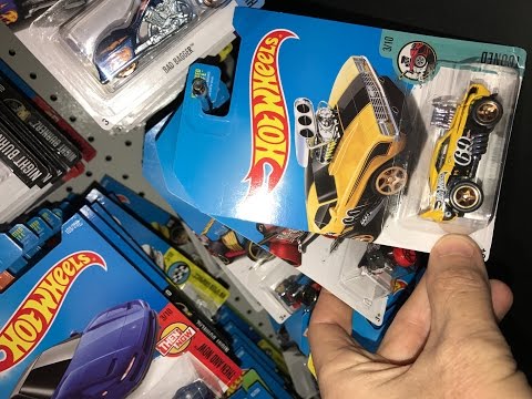 I FOUND A HOT WHEELS TREASURE HUNT! Finally scored aFinally scored aT hunt!!!