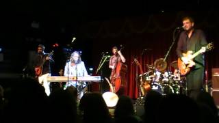 Watch Hothouse Flowers Better Man video