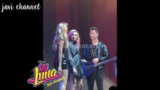 Ambar y simon se dan un beso en soy luna en vivo y emilia los separa escena para