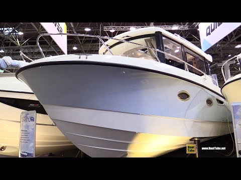2018 Quicksilver Captur 905 Pilothouse Motor Boat - Walkaround - 2018 Boot Dusseldorf Boat Show