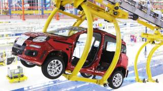 Производство Fiat New Panda на заводе в Помильяно, Италия