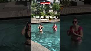 Swimming Pool- ൽ Glamorous Look- ൽ Raai Laxmi