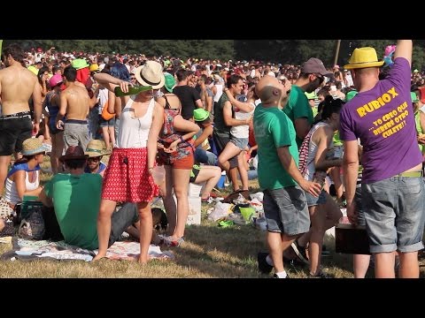 video about Fiesta del Carmín in Pola de Siero