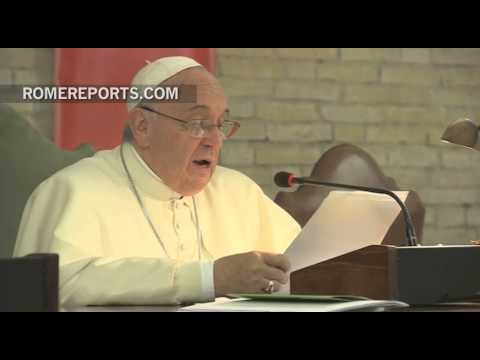 Evo Morales abraza al Papa Francisco