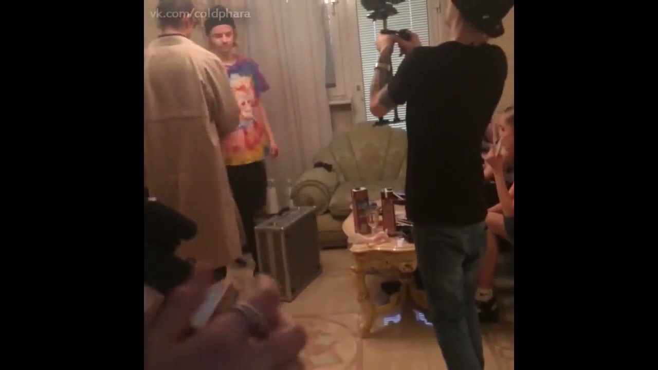 Скачать Champagne Squirt