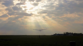Start Szybowca Szd-9 Bocian Szd-9 Bocian Glider Take-Off.