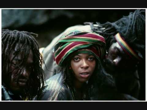 Black Uhuru - Plastic Smile [12&#039;&#039; Version]
