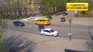 Видео ДТП (авария г. Волжский) пр. Ленина ул. Комсомольская 24-04-2019 14-31 от Телеканал ВОЛЖСКИЙ ПЛЮС от POWERNET, Комсомольская улица, Волжский, Россия