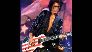 Watch Aerosmith Drop Dead Gorgeous video