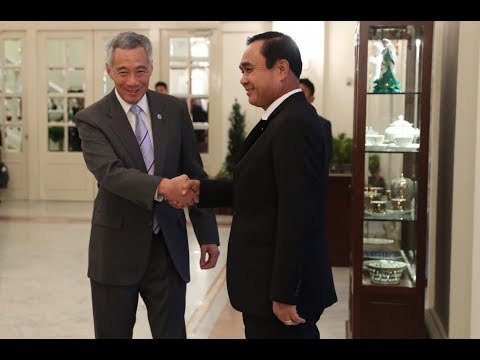 นายกรัฐมนตรีร่วมงานเลี้ยงอาหารค่ำ ณ ทำเนียบประธานาธิบดีสิงคโปร์