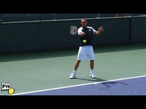 Marcos バグダディス hitting forehands and backhands -- Indian Wells Pt． 01