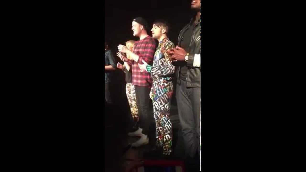 ptx singing 39 thats christmas to me 39 without mics youtube ptx christmas cd