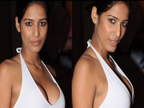 Celebrity Pictures Leaked on Poonam Pandey S Bathing Mms Leaked On Twitter   Bollywood Videos