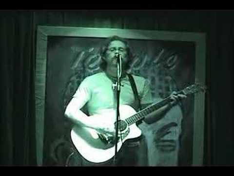 Jonathan Coulton in LA -07-Creepy Doll