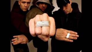 Watch Hilltop Hoods Gemini video