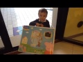 Nicolò con lavagna pappa pig