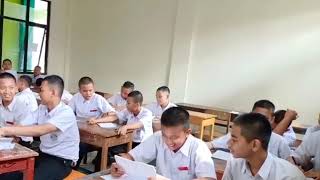 Kegiatan Belajar Santri Pondok Pesantren Al Amanah Al Gontory