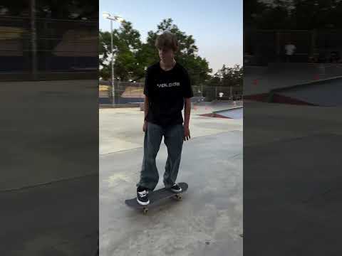 Kristion Jordan pop shuv front feeble kick flip out!!!