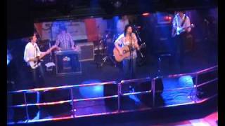 Watch Terri Clark Bigger Windows video