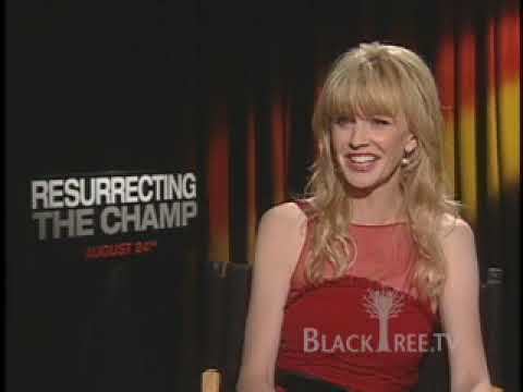 BlackTree TV goes 1on1 with Cold Case star Kathryn Morris