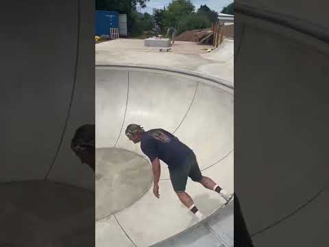 Skatepark / skate bowl review - Outside Devon (Bantham, UK)