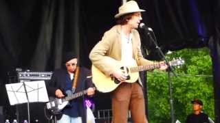 Watch Justin Townes Earle Maria video