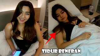 Kayanya Ini Kode Ngajakin Tidur Bareng