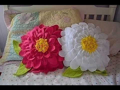 Как сшить на руку цветок из ткани своими руками 892 Как сшить на руку цветок из ткани своими руками 412