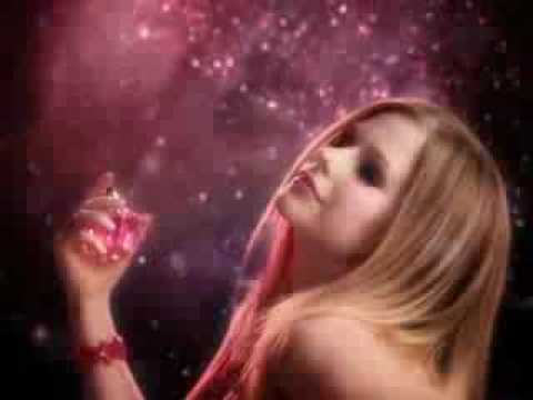 This is a wonderful viedo the first perfume of AVRIL LAVIGNE Black STAR