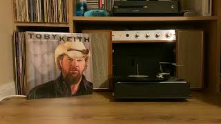 Watch Toby Keith Under The Fall video