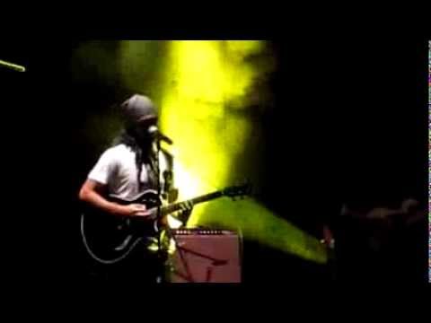 ATIF ASLAM.. Pehli Nazer Mein.. In Singapore 2010